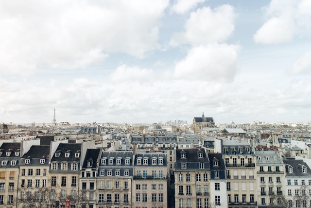 Vista dos apartamentos em Paris