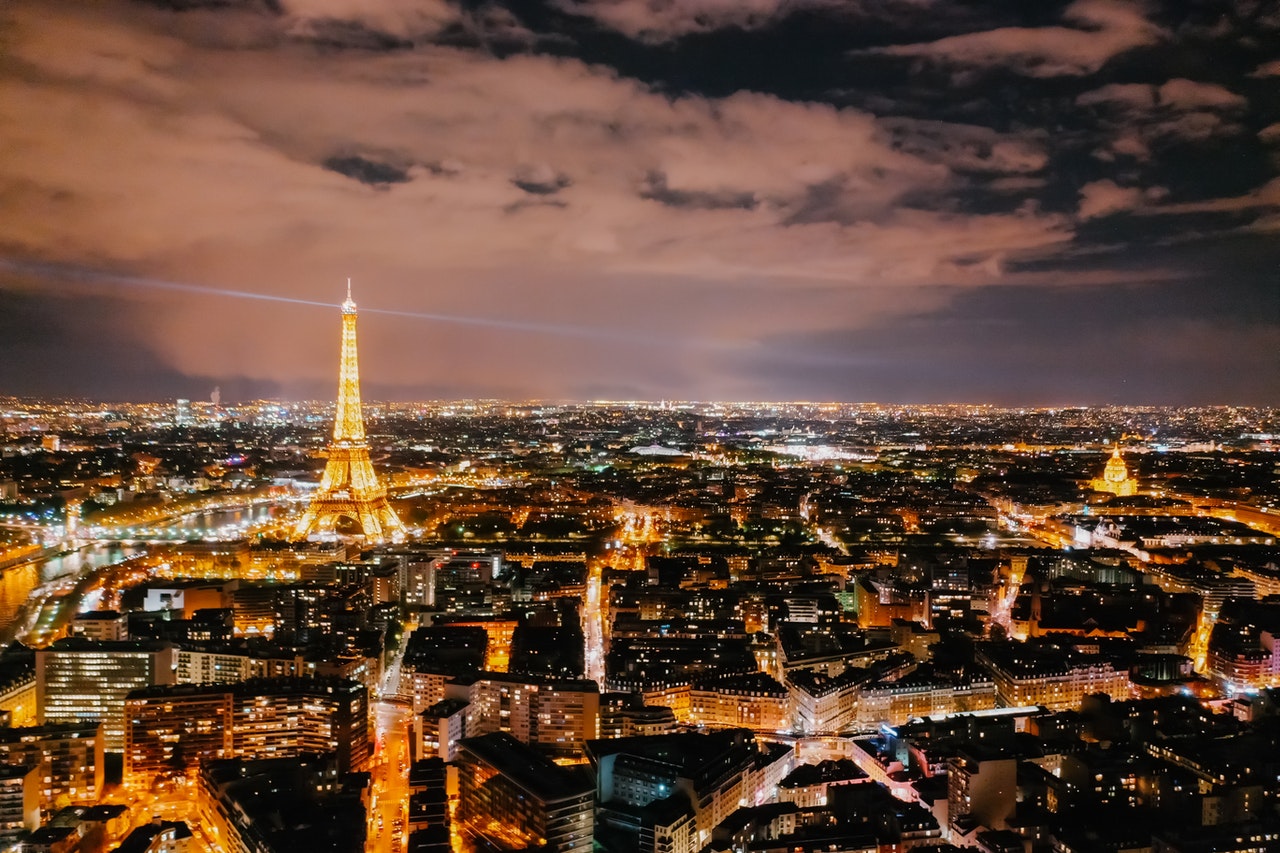Vista panorâmica de Paris à noite
