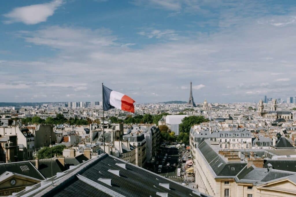 Como encontrar hospedagem barata em Paris